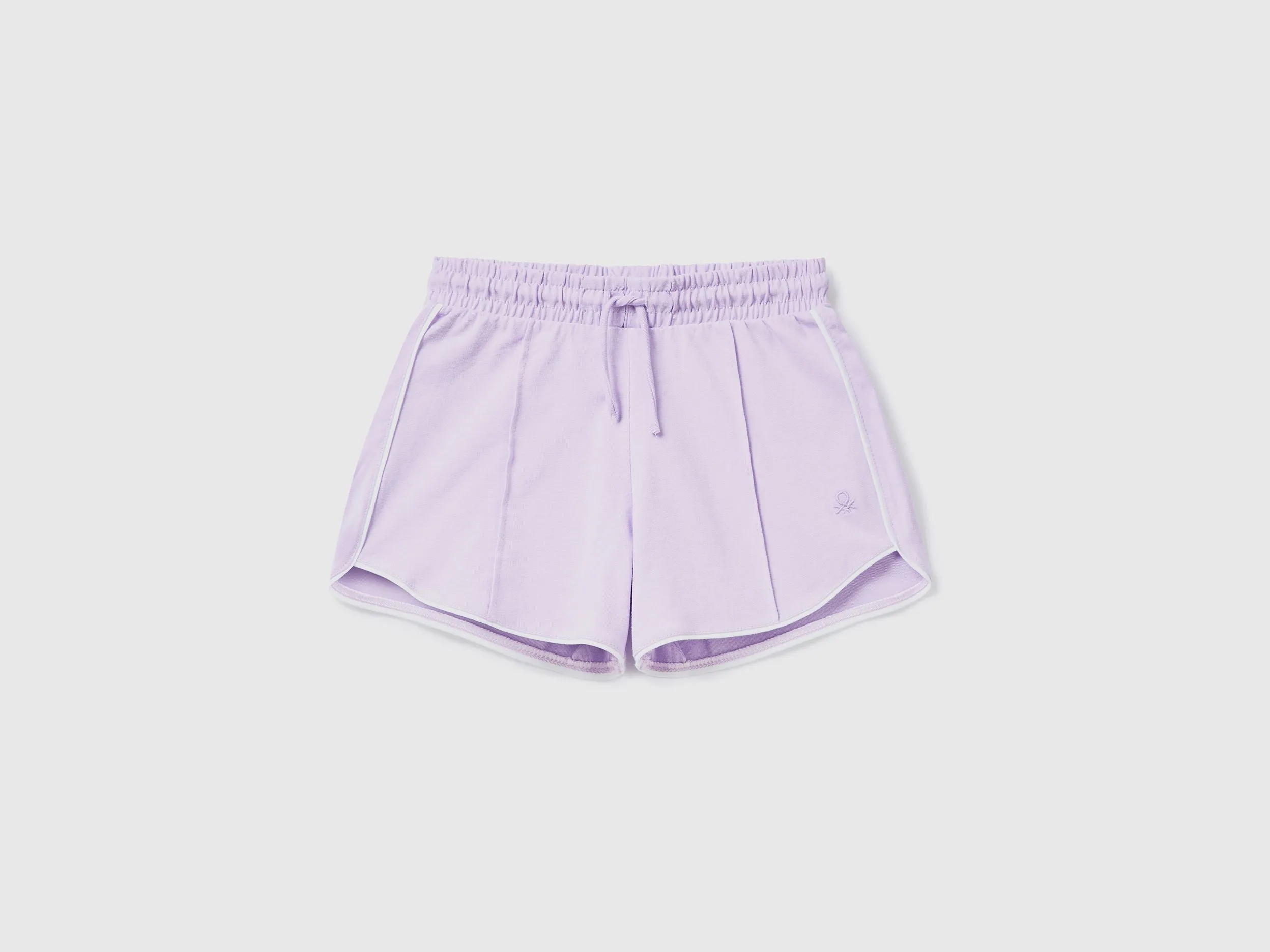 100% cotton shorts with drawstring