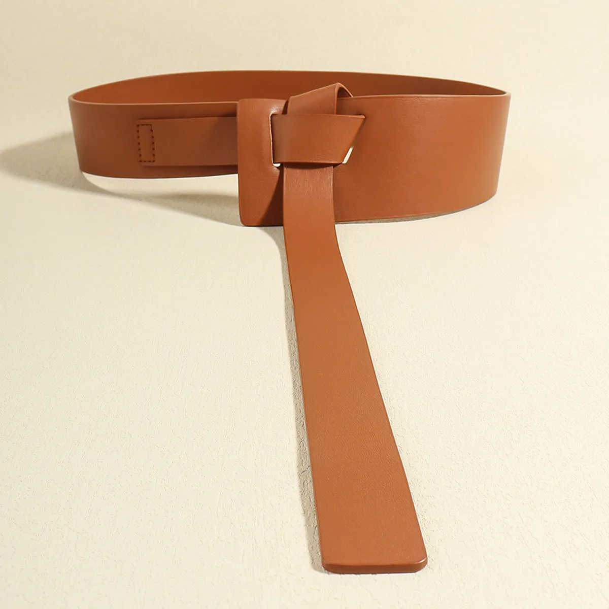 3 Stylish Knot Detail Belt