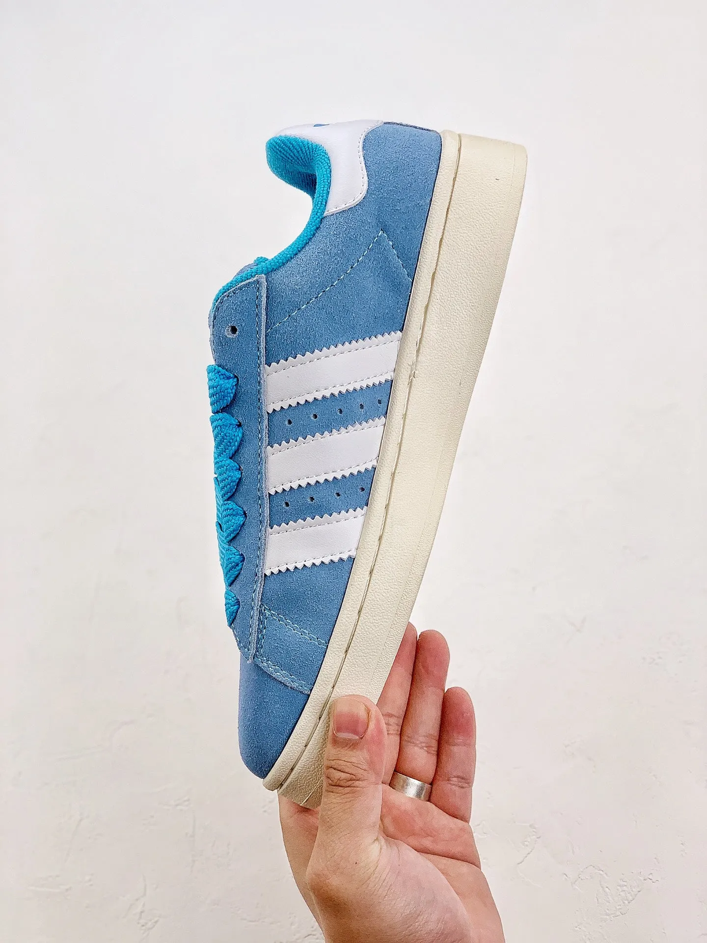 Adidas cAMPUS 00S blue