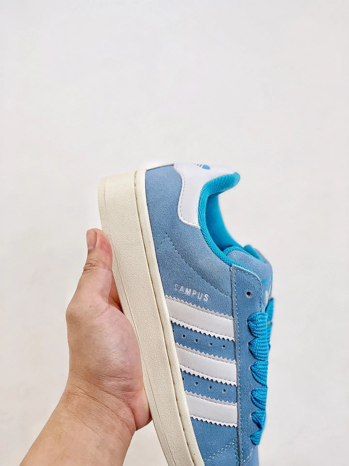 Adidas cAMPUS 00S blue