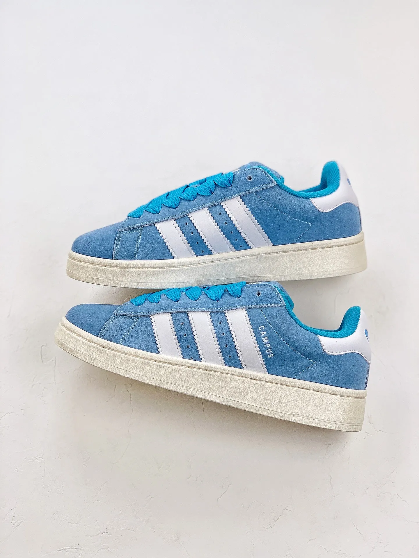 Adidas cAMPUS 00S blue