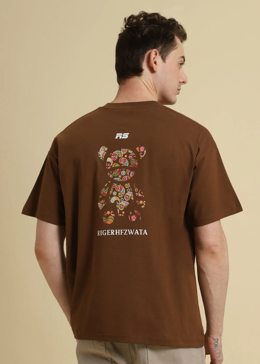 Bearsy Paisley Brown Oversized T-shirt