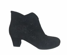 Django & Juliette Itsy Suede Black Boot