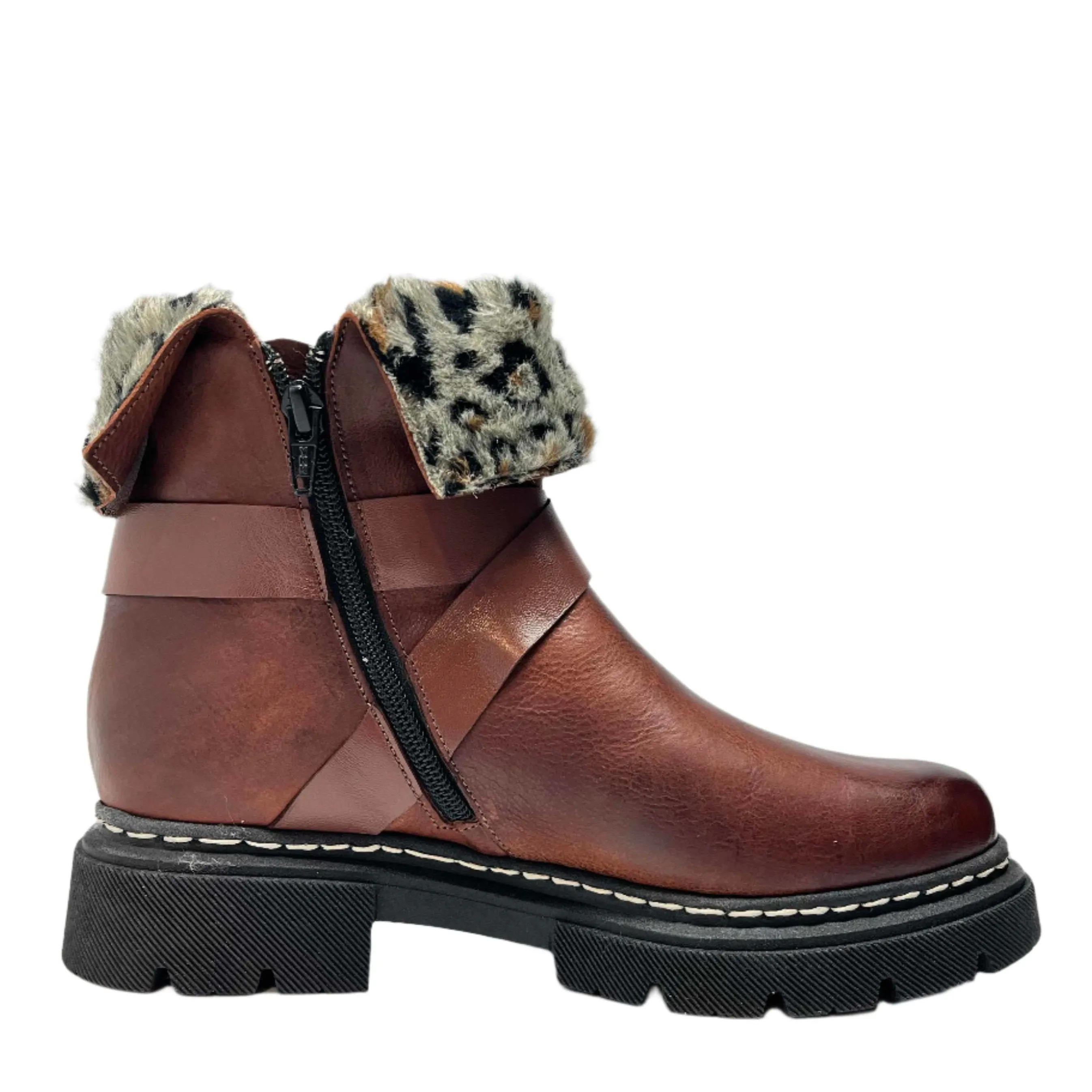 Lyone -Brown warm lined ankle boot