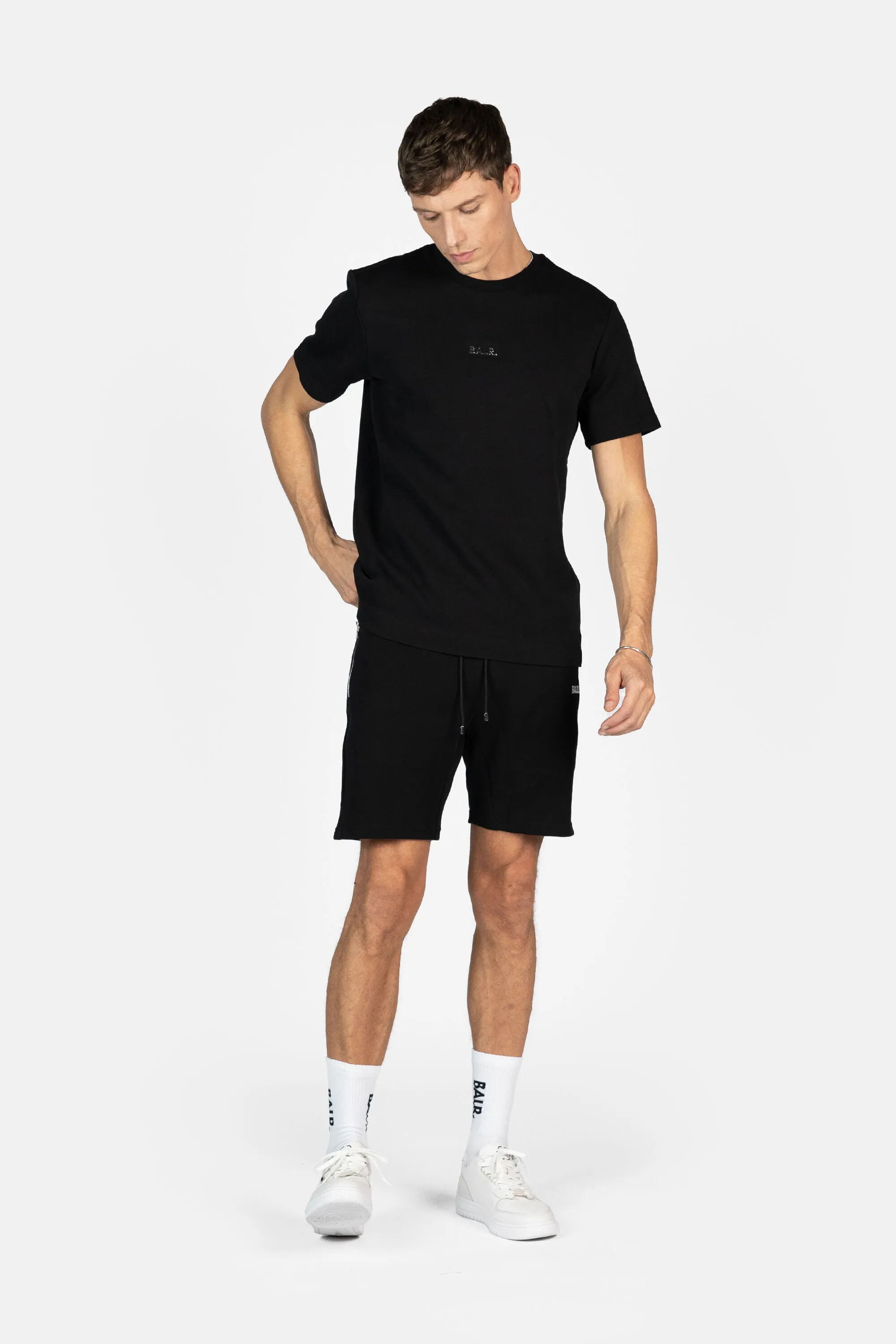 Q-Series Regular Fit Shorts Jet Black